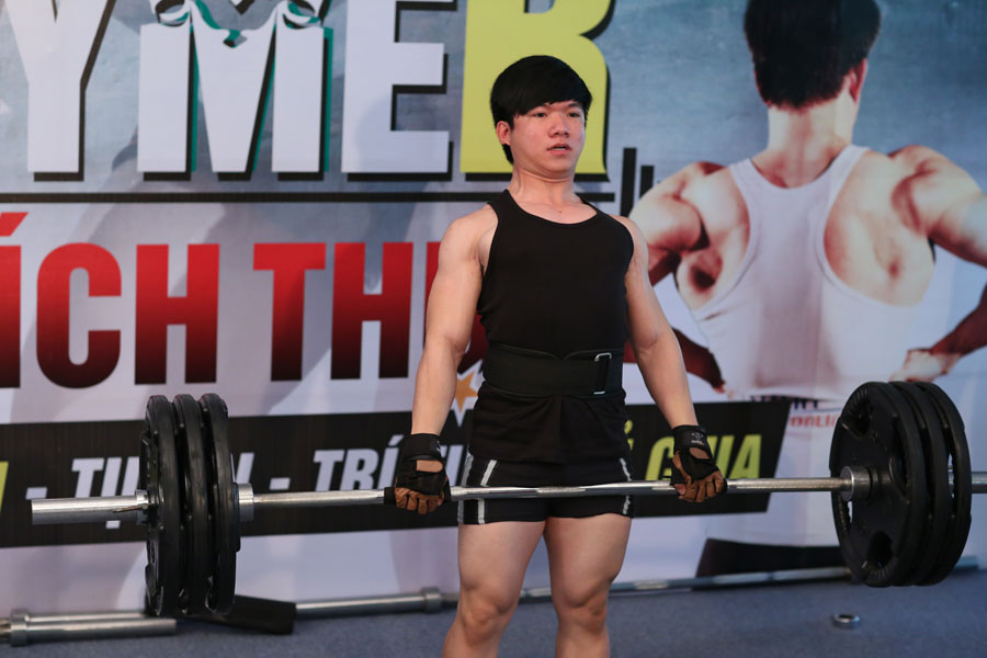  Romanian Deadlift là một trong những bài tập nặng nhất, khó nhất